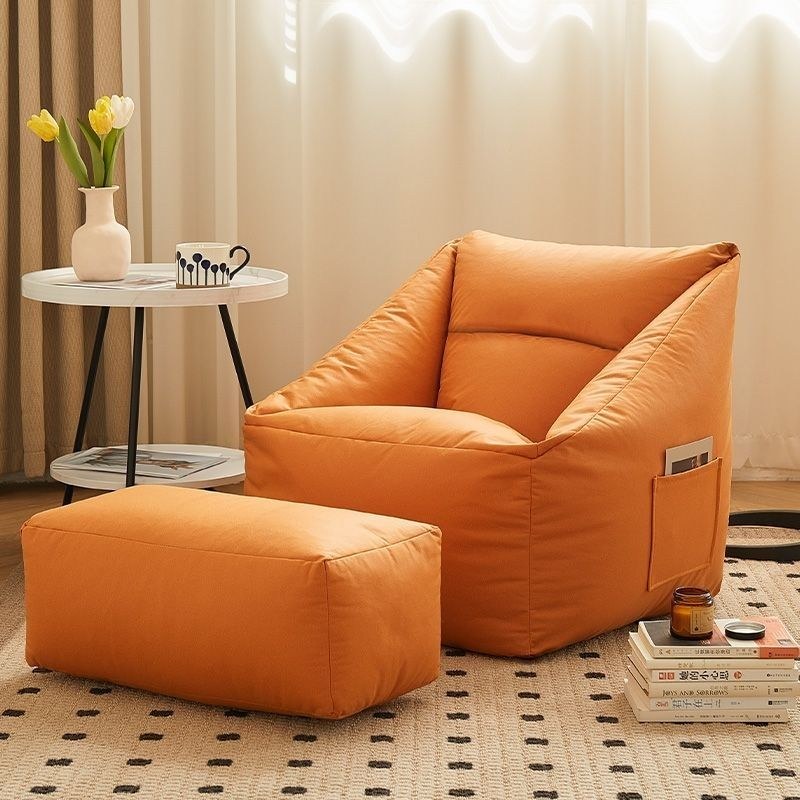Red Sitzsack Stuhl mit Rost Detail 1
